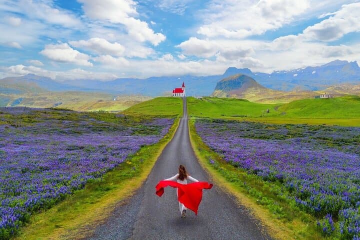 Snæfellsnes Peninsula and Stykkishólmur Day Tour guided in Chinese冰岛斯奈山中文一日团