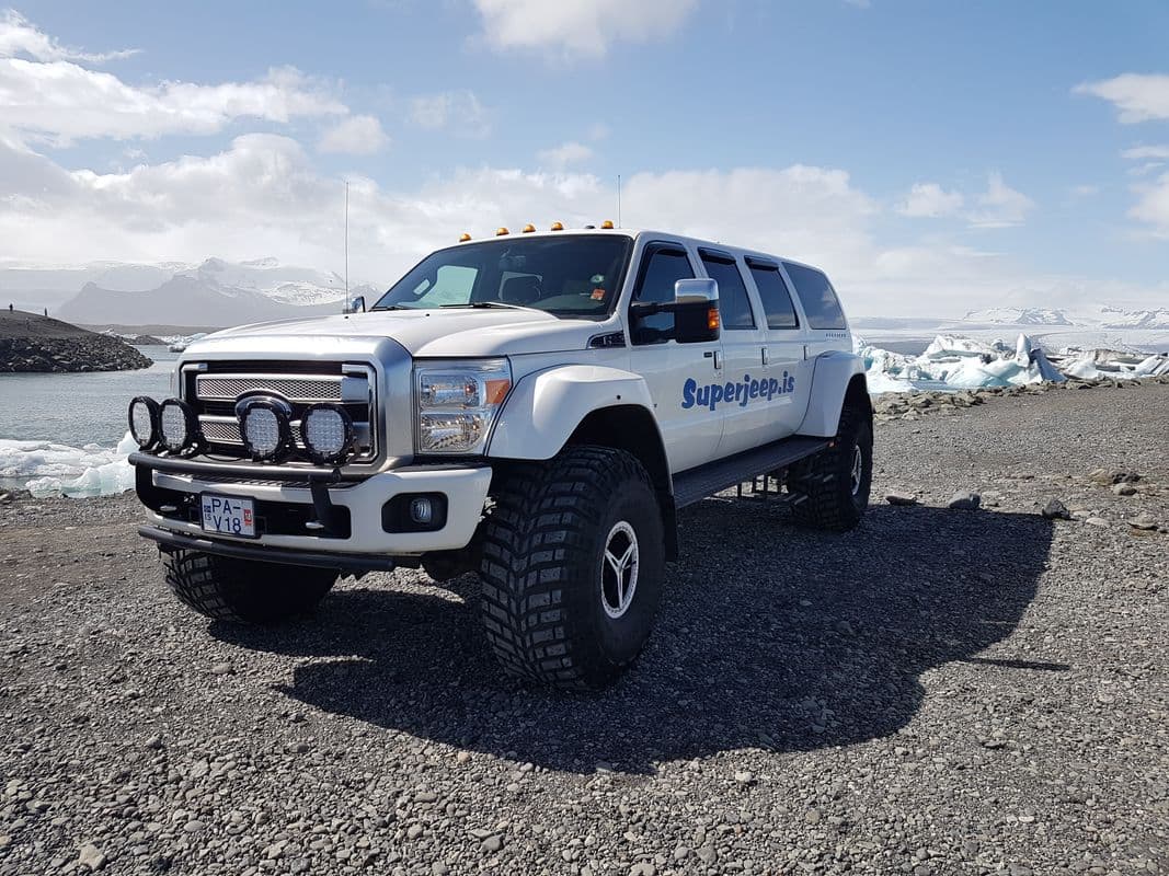 DT 411 Private Monster Truck Jökulsárlón Day Tour