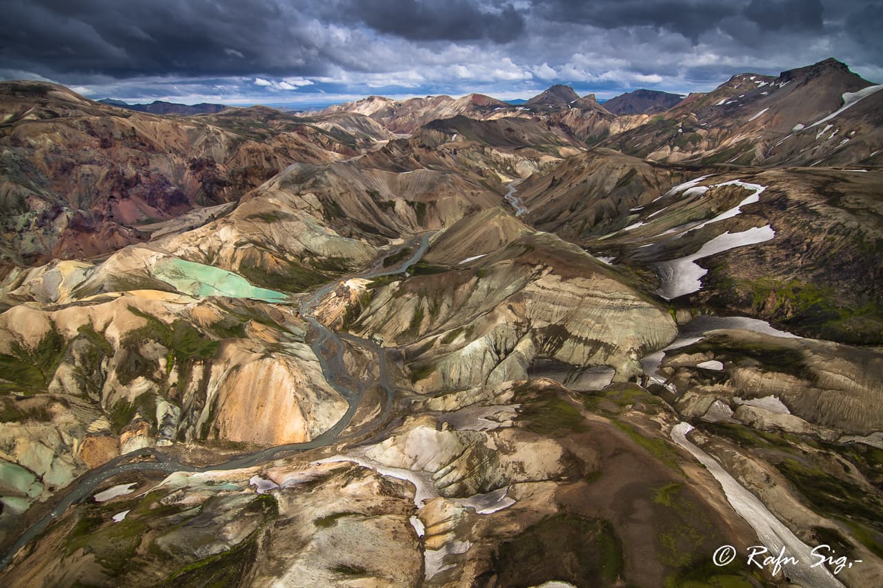 Essential Iceland