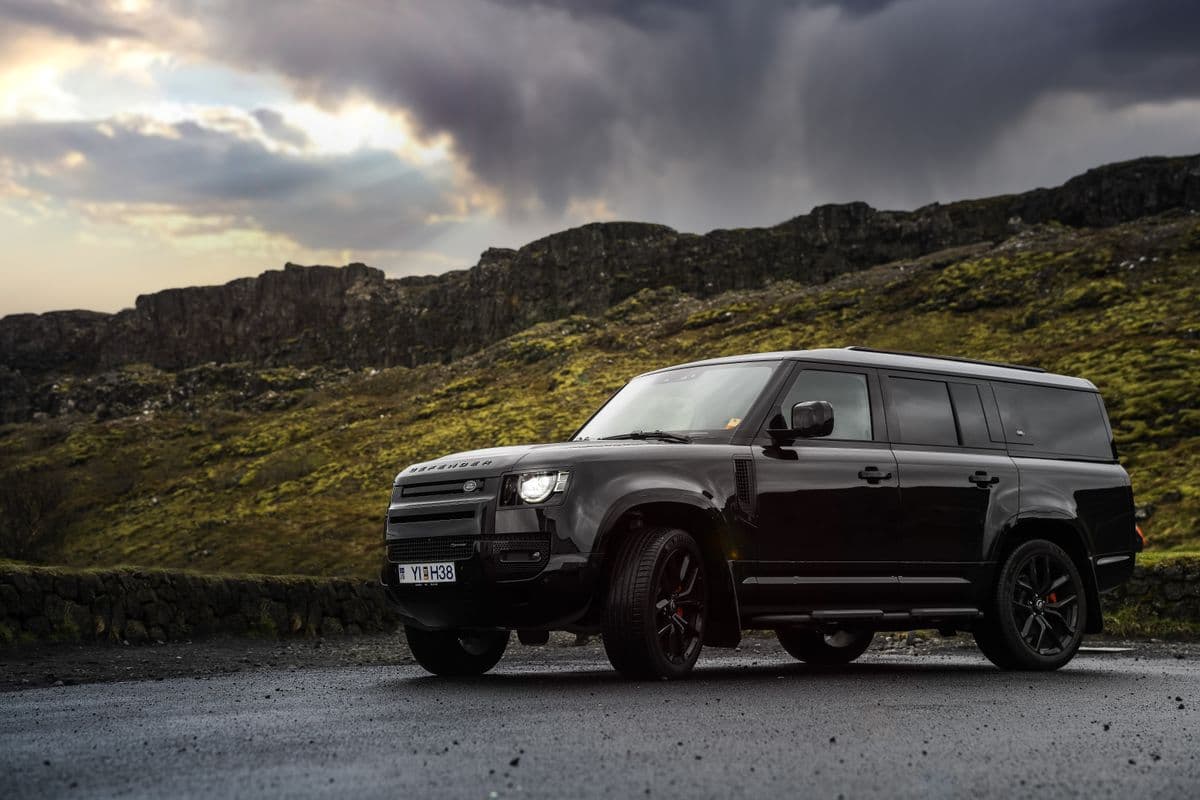 DT 342 Private Golden Circle & South Coast Express luxury SUV